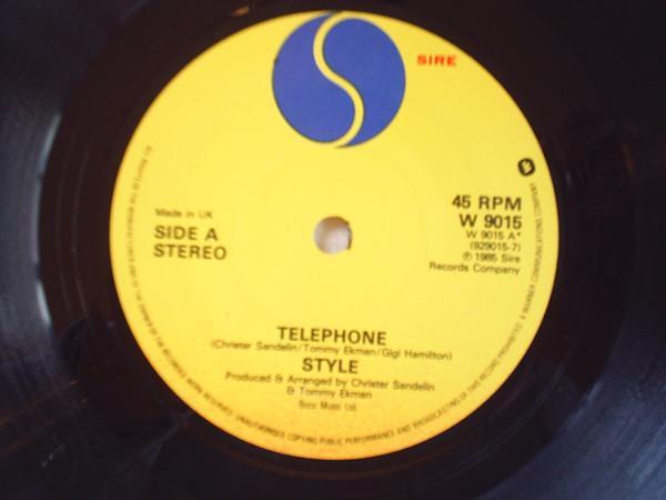Style  - Telephone